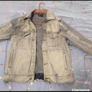 MomoKrom Distressed Light Wash Jean Jacket 🧼